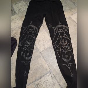 Restyle stretch pants - M